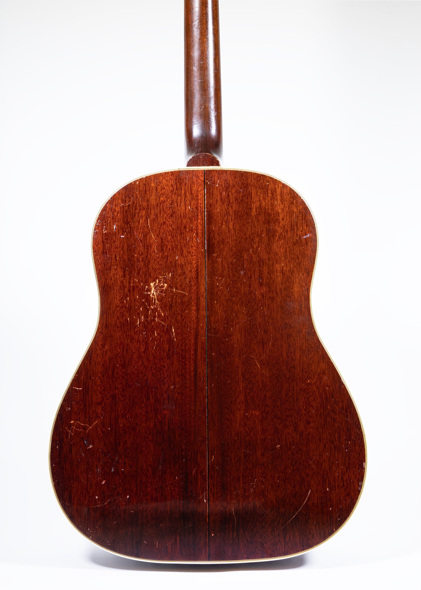 close of the back of a vintage 1959 Gibson Southerner Jumbo acoustic guitar