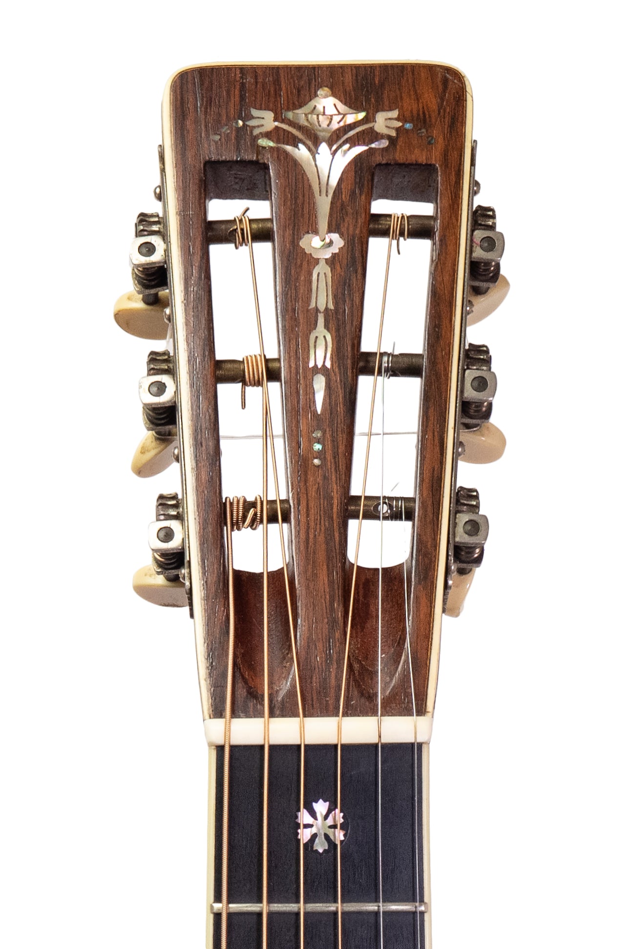 vintage pre-ware 1919 Martin 00-45 closeup of headstock