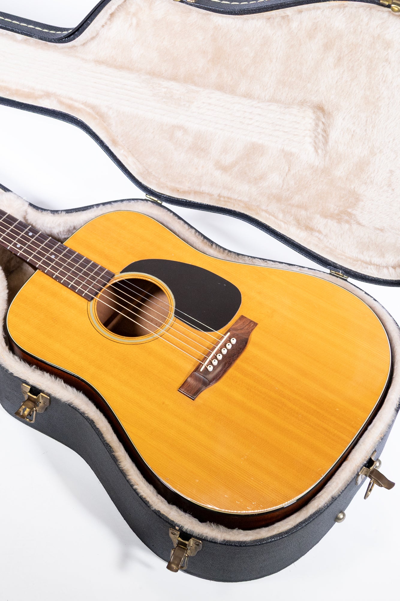 1972 Martin D-18 – No.Tom Guitars