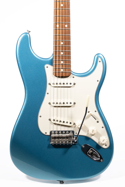 2004 Fender Classic 60s Stratocaster in Lake Placid Blue