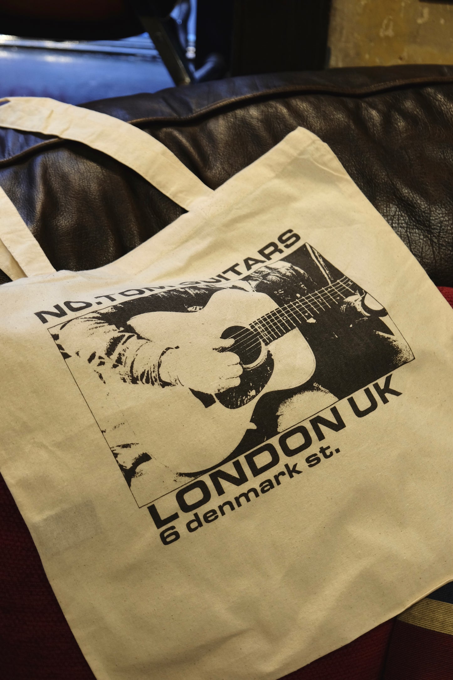 No.Tom Tote bag, London guitar shop bag with guitar player on front