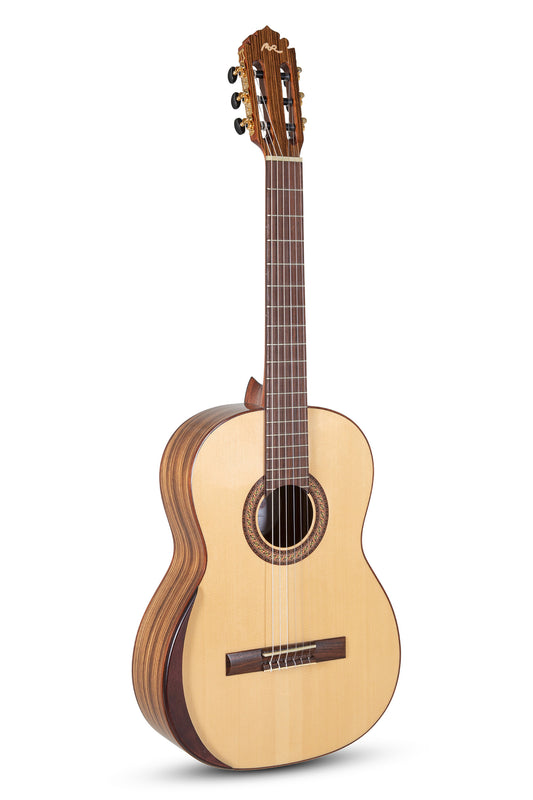 Spruce Manuel Rodríguez classical guitar with armrest