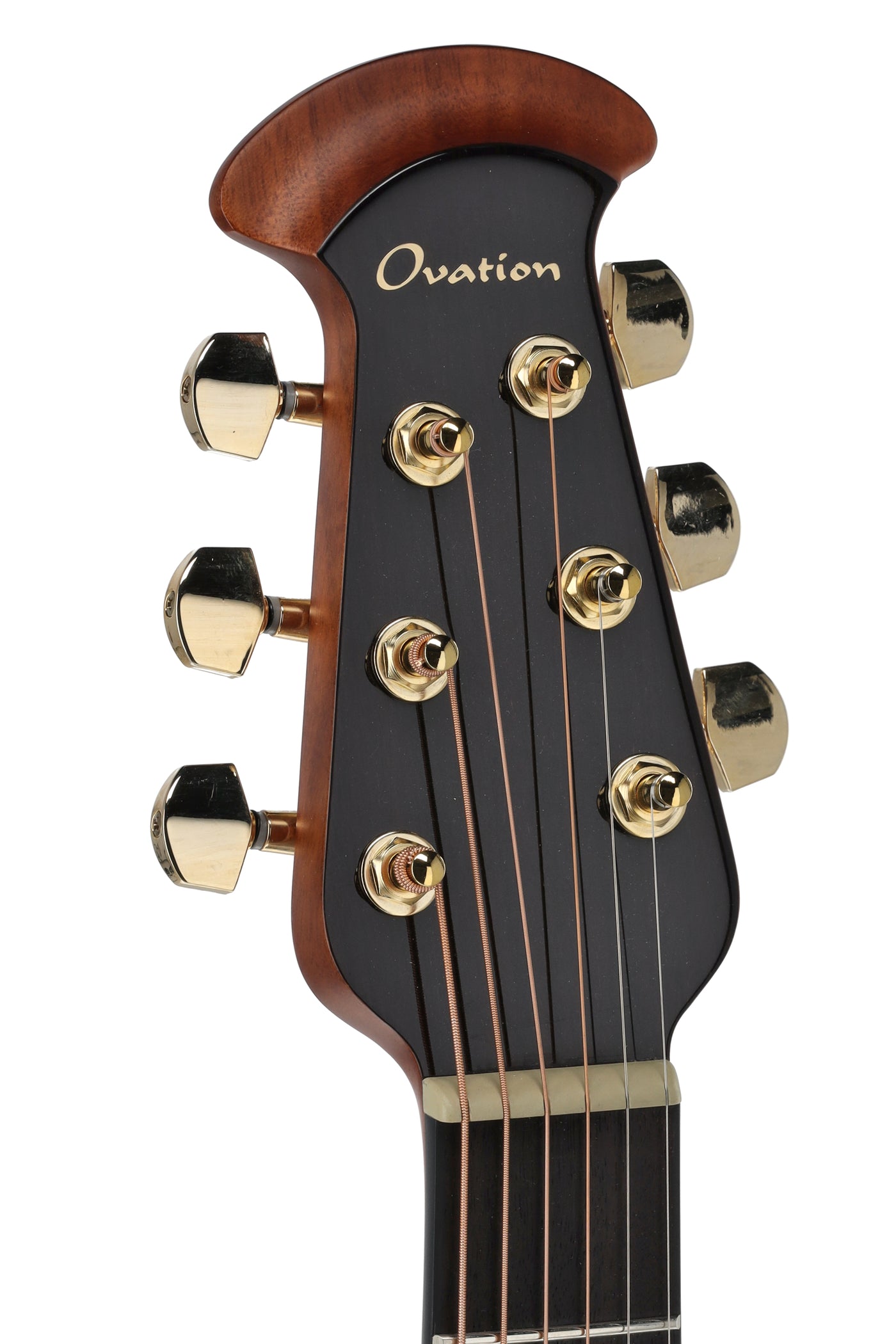 Ovation E-Acoustic Guitar Celebrity Elite Plus Mid Cutaway