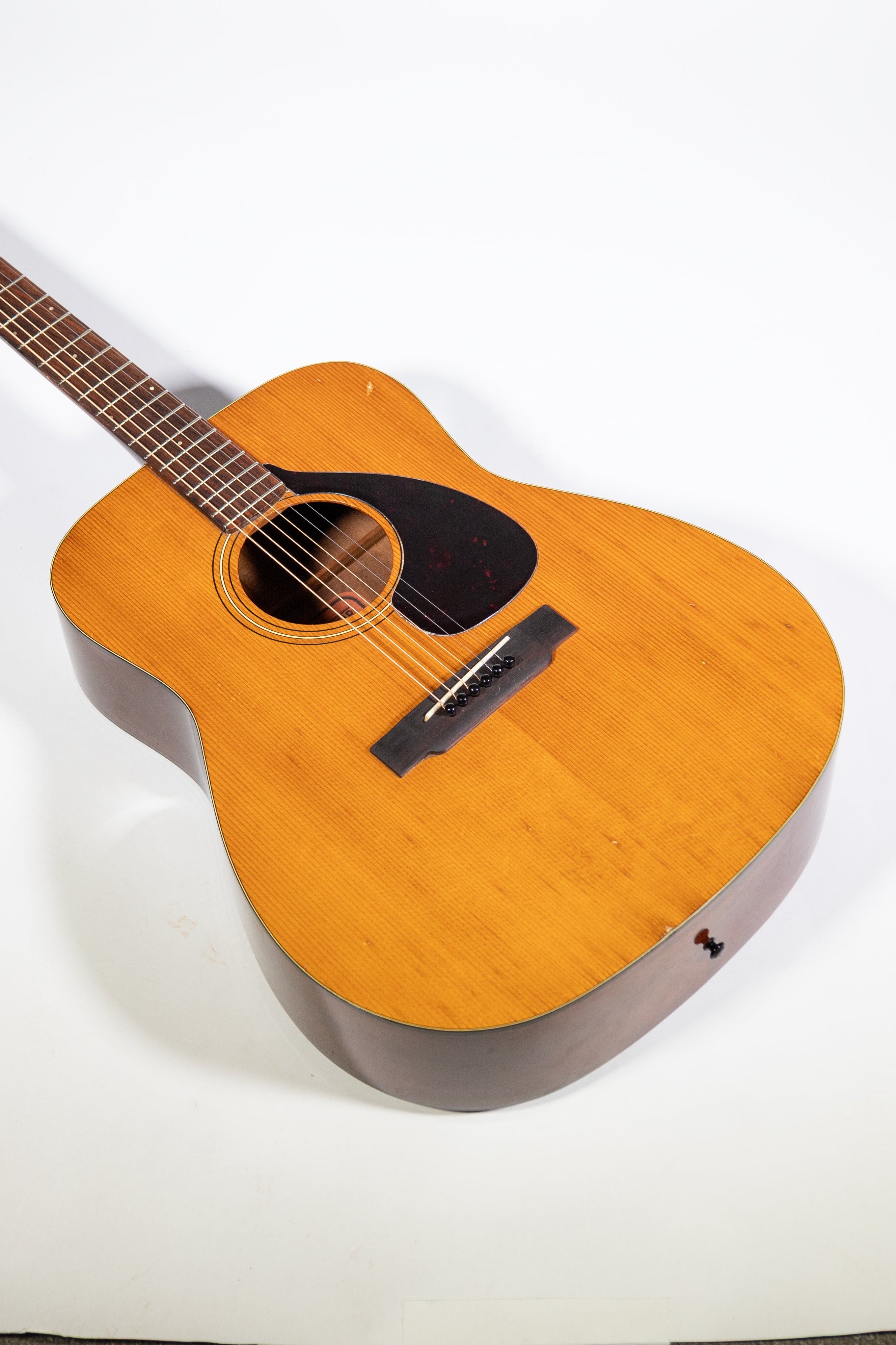 1969 Yamaha FG-140 – No.Tom Guitars