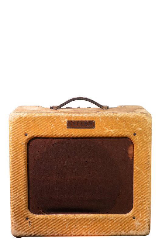 vintage 1949 Fender Deluxe guitar amplifier